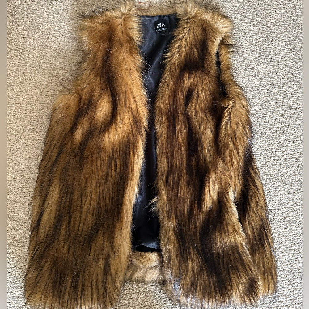 Zara faux fur vest